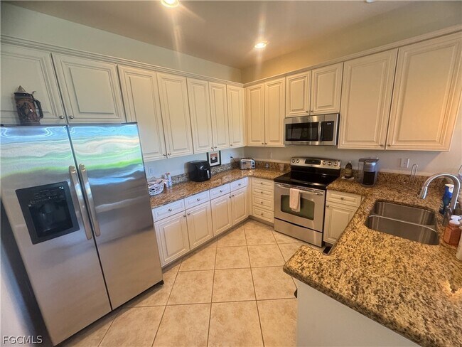 Building Photo - 11908 Izarra Way