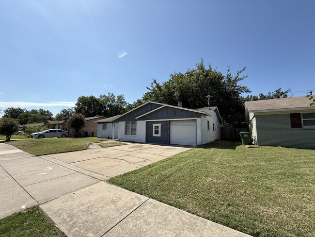 Building Photo - 5736 Shipp Dr