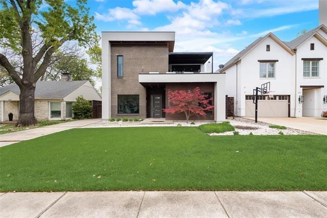 Building Photo - 6420 Kenwood Ave