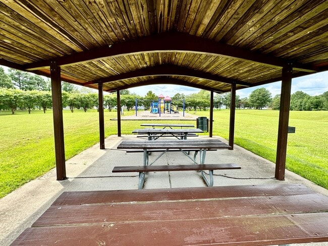 Building Photo - Ready 07-21-25 in Sawyers Mill - Ranch Hom...