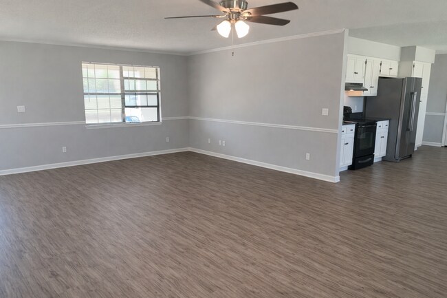 Building Photo - 1433 Garden Farm Dr