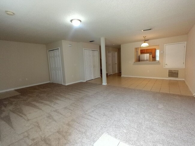 Building Photo - 880Col