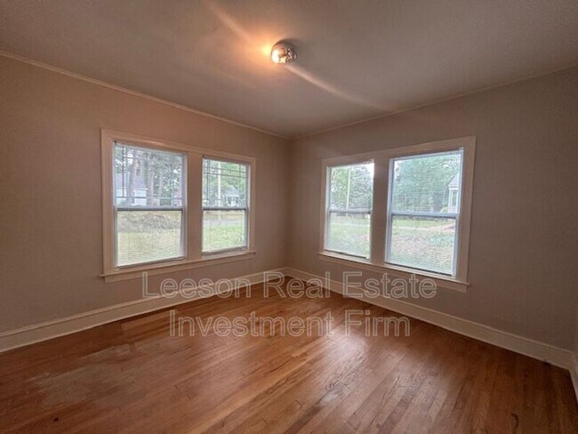 Building Photo - 3802 Baltimore Ave