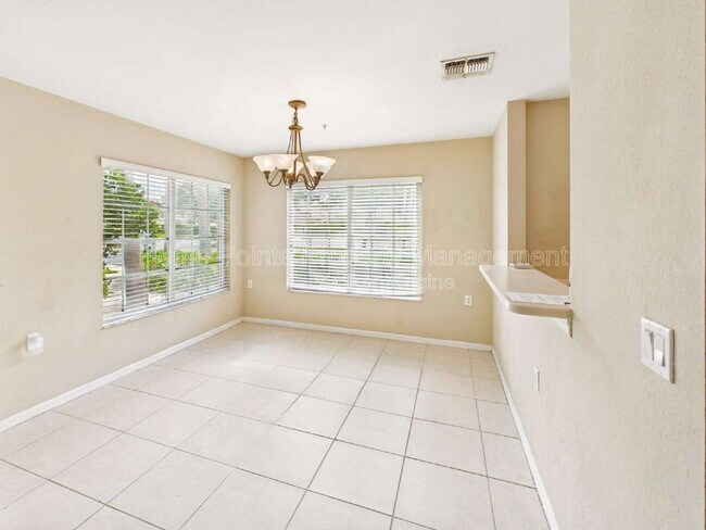 Building Photo - 9440 Ivy Brook Run