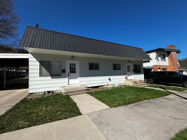 Building Photo - MAI516/518- Duplex