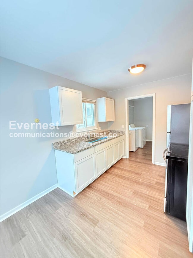 Building Photo - 19918 Rensellor St