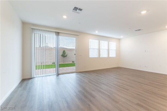 Building Photo - 3587 Mascali Ave