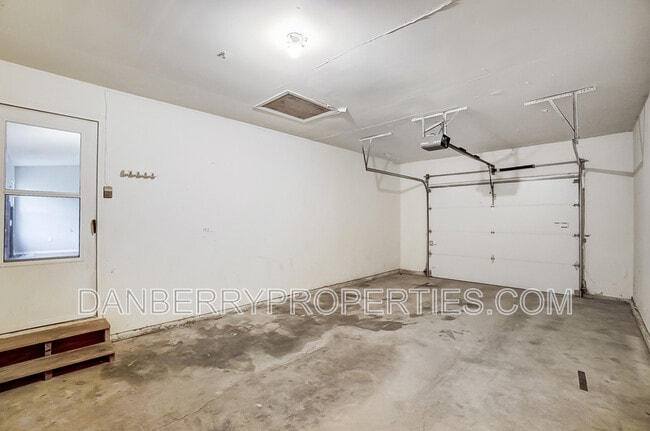 Building Photo - 3629 Turret Green Dr