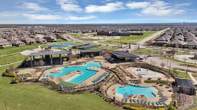 Building Photo - 10928 Canyon Mine Dr