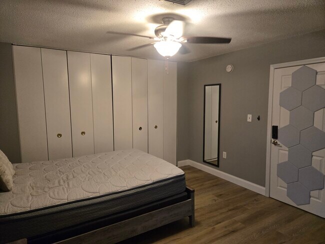 Building Photo - 8500 Ankara Ct