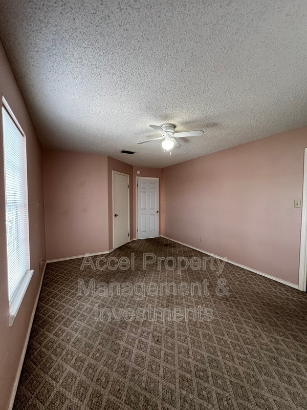 Building Photo - 1209 Keralum Ave