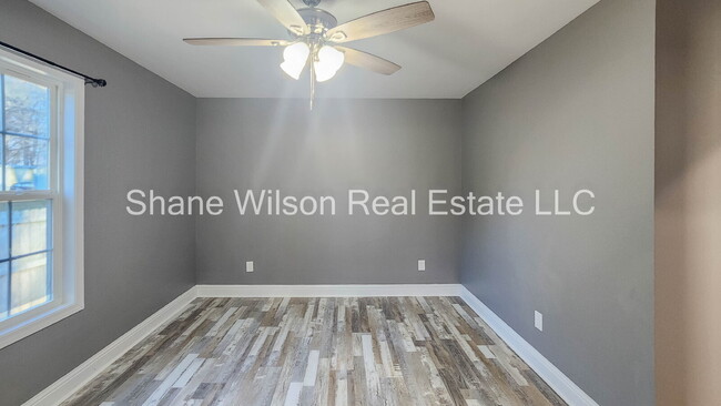 Building Photo - 3 BR / 2 BA for lease in Dalton