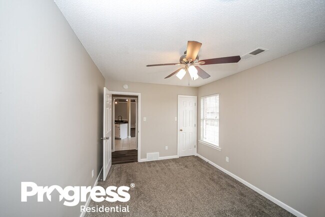 Building Photo - 13083 Braybourne Cross