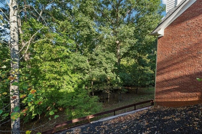 Building Photo - 508 Huntington Pl