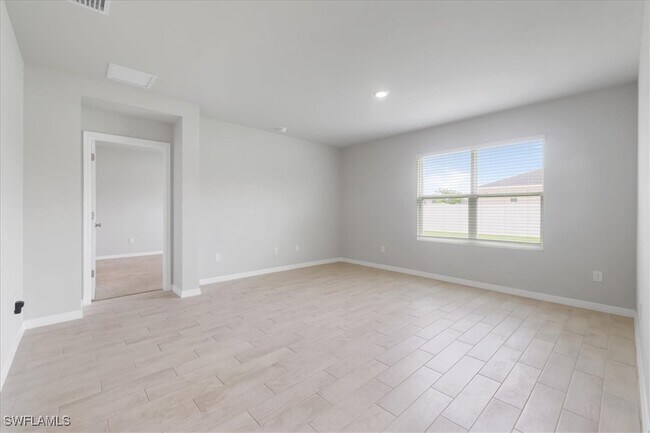 Building Photo - 1523 SW 19th Pl