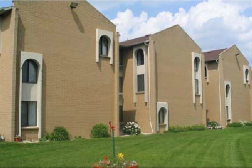 Primary Photo - Evergreen Square - 62+ Senior Housing