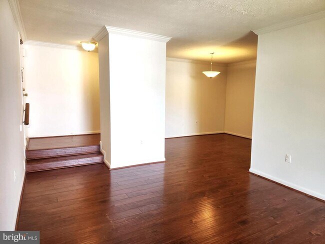 Building Photo - 7919 Mandan Rd