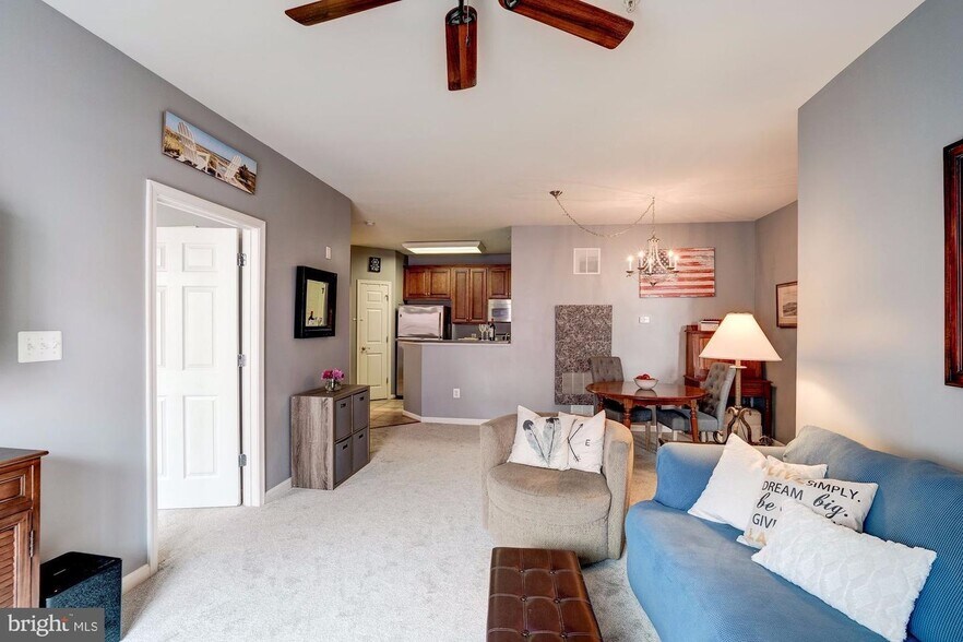 Building Photo - 21228 McFadden Sq