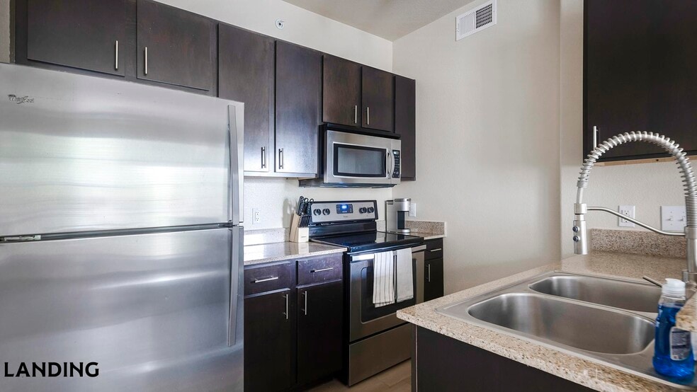 Building Photo - 7500 I-35