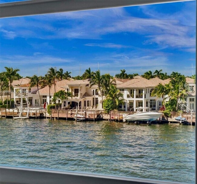 Building Photo - 1400 S Ocean Dr