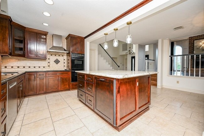 Building Photo - 12219 Gladewick Dr