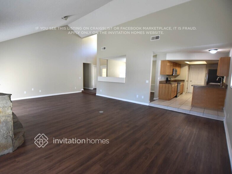 Building Photo - 1737 Grand Oak Dr