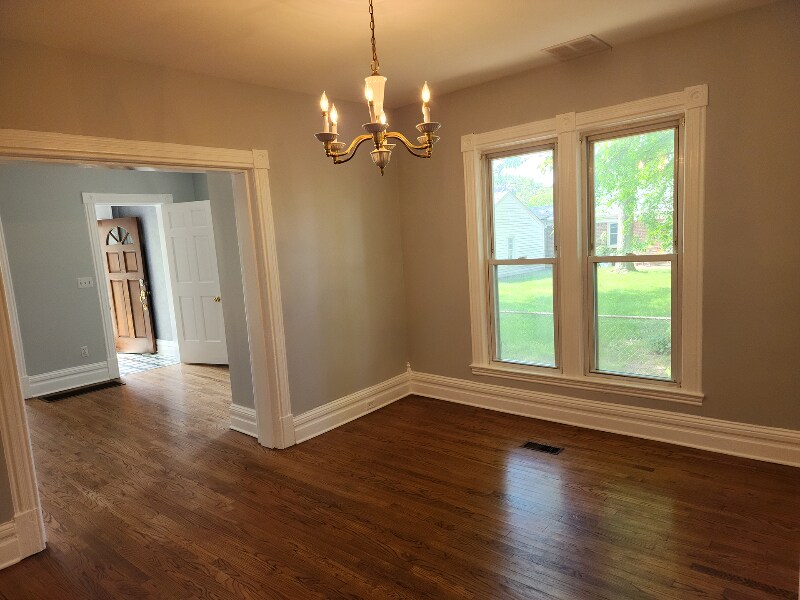 Building Photo - 3229 3rd St