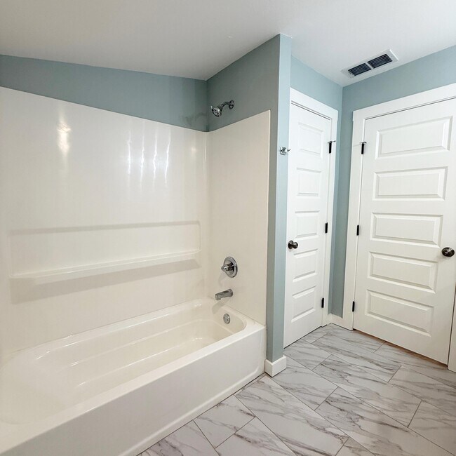 Building Photo - 2222 16th St