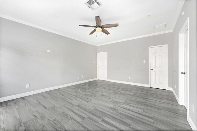 Building Photo - 3555 Ashfield Dr