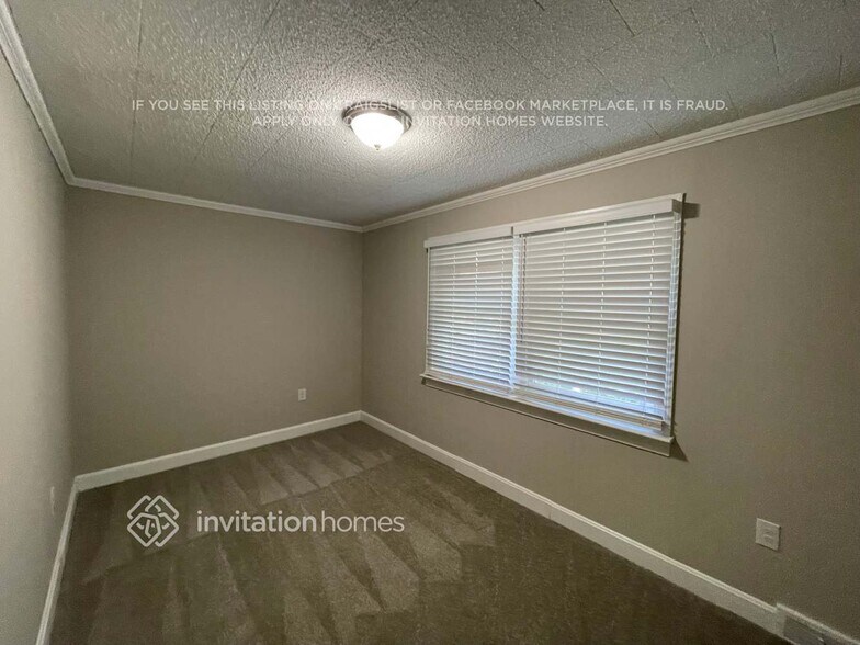 Building Photo - 1108 Dogwood Park