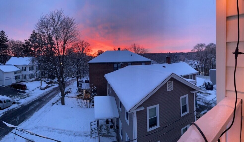 Building Photo - 14 Park St