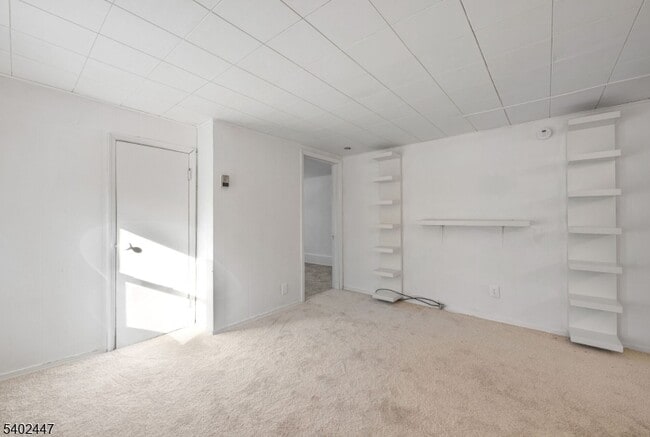 Building Photo - 69 Weaver St