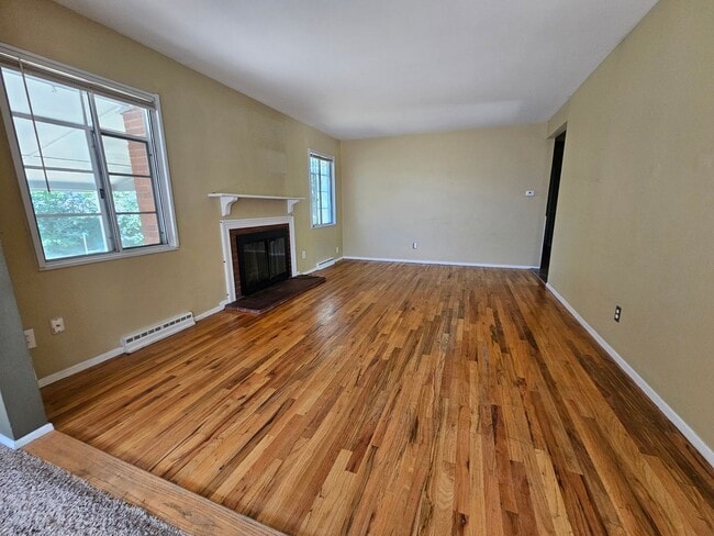 Building Photo - Spacious SE Denver Ranch - Virginia Villag...