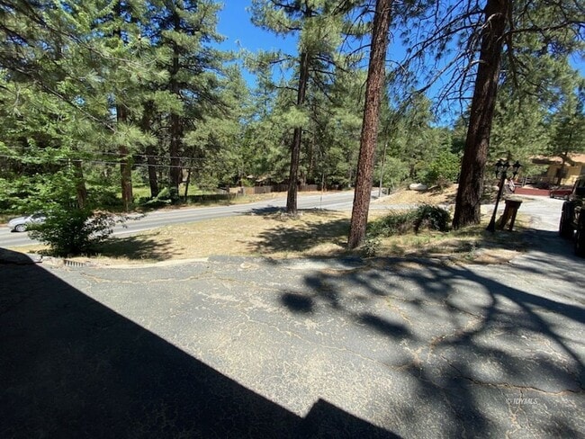 Building Photo - 25840 CA-243