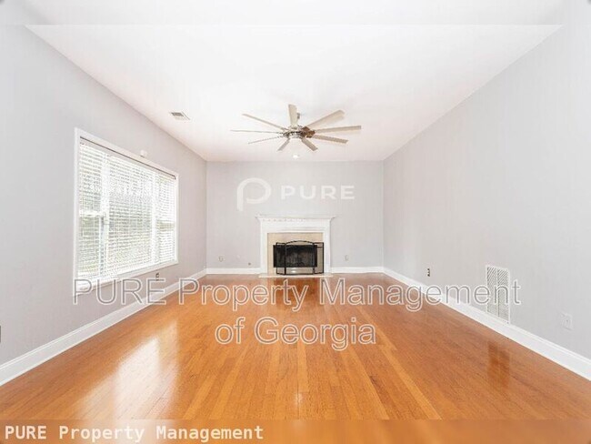 Building Photo - 2212 Caneridge Ct SW