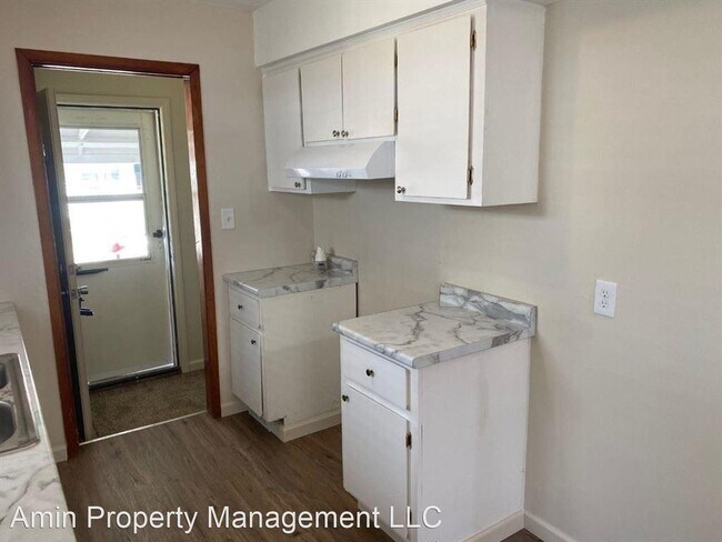 Building Photo - 3 br, 2 bath House - 8520 Continental