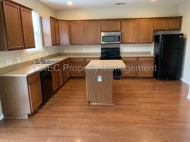 Building Photo - 1016 Bridlewood Farms Pkwy