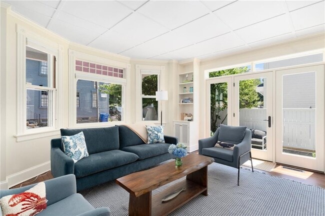 Building Photo - 21 Division St