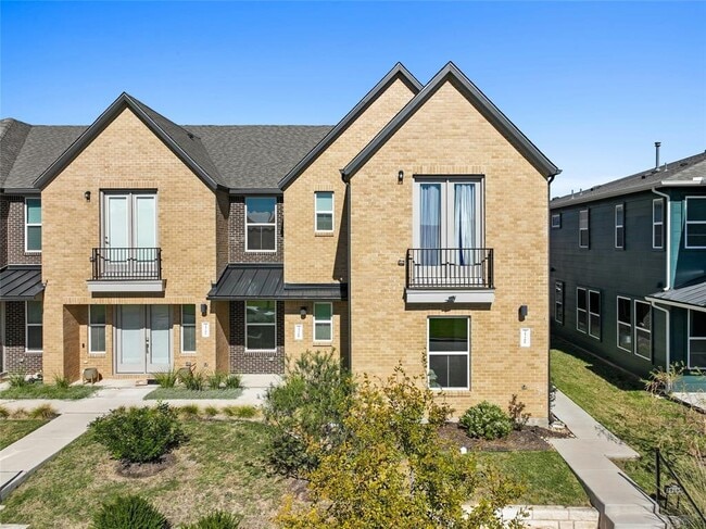 Building Photo - 2516 Simond Ave