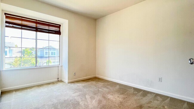 Building Photo - 3007 Crystal Creek Dr
