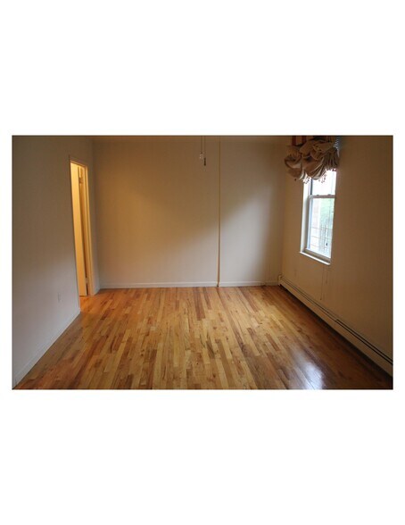 Building Photo - 471 East 144th Street