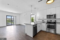 Building Photo - 303 McMechen St