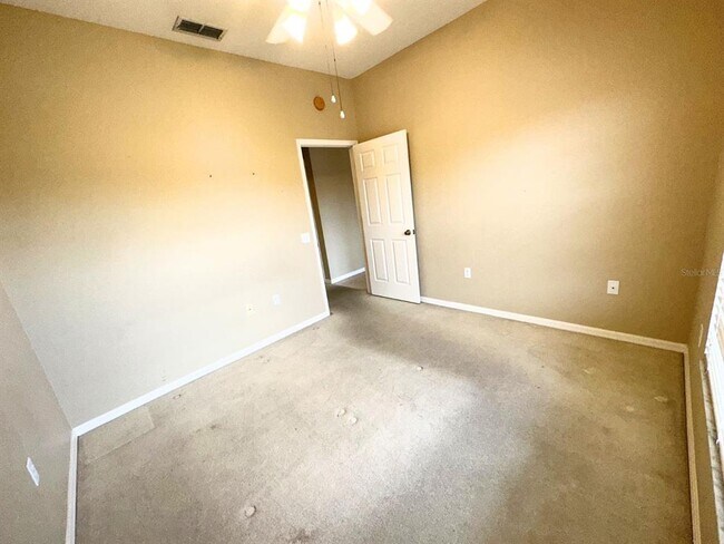 Building Photo - 905 Eagle Pond Dr