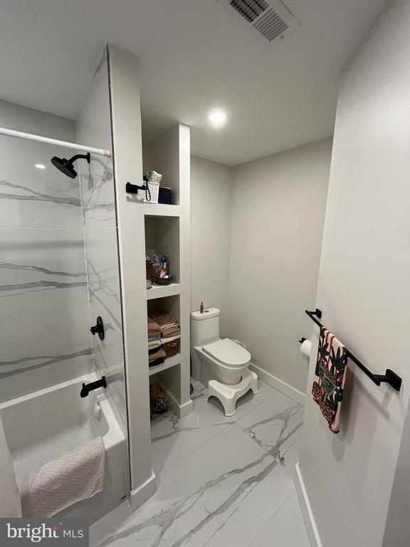 Building Photo - 1323 S 22nd St