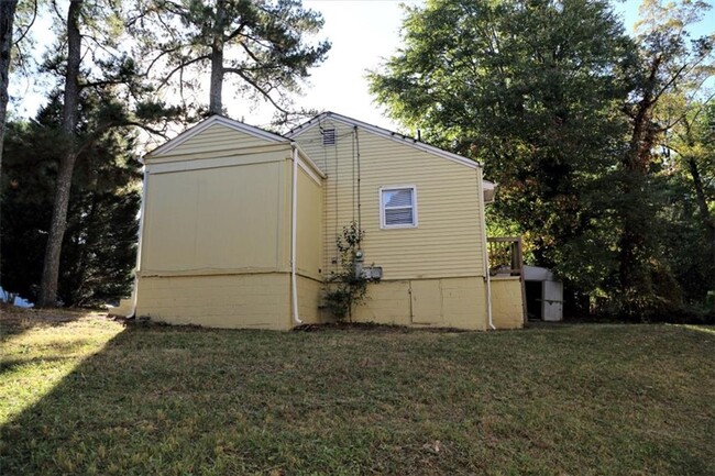 Building Photo - Banberry-Marietta Two Bedroom House