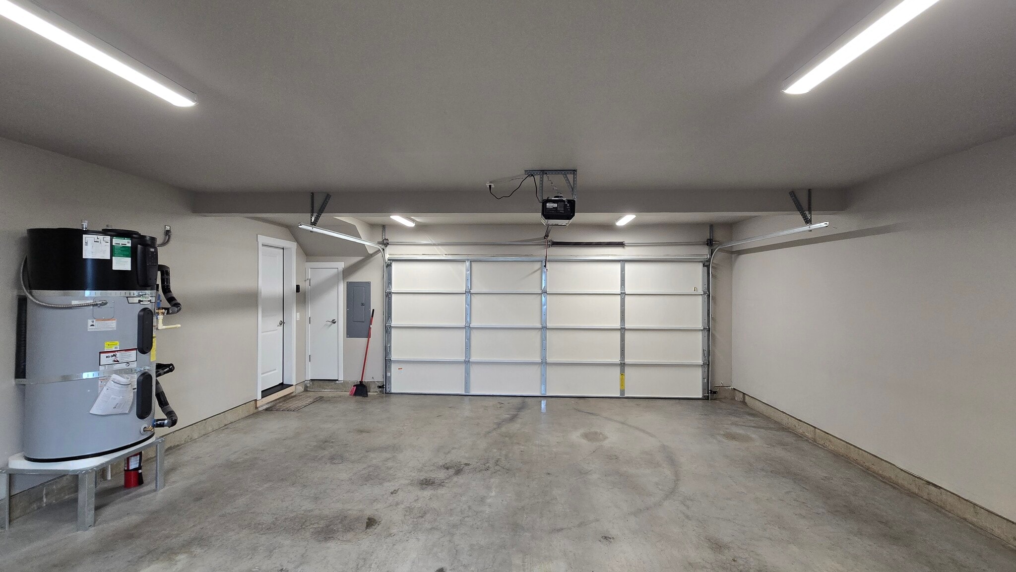 Building Photo - 418 N 4th Ave SW