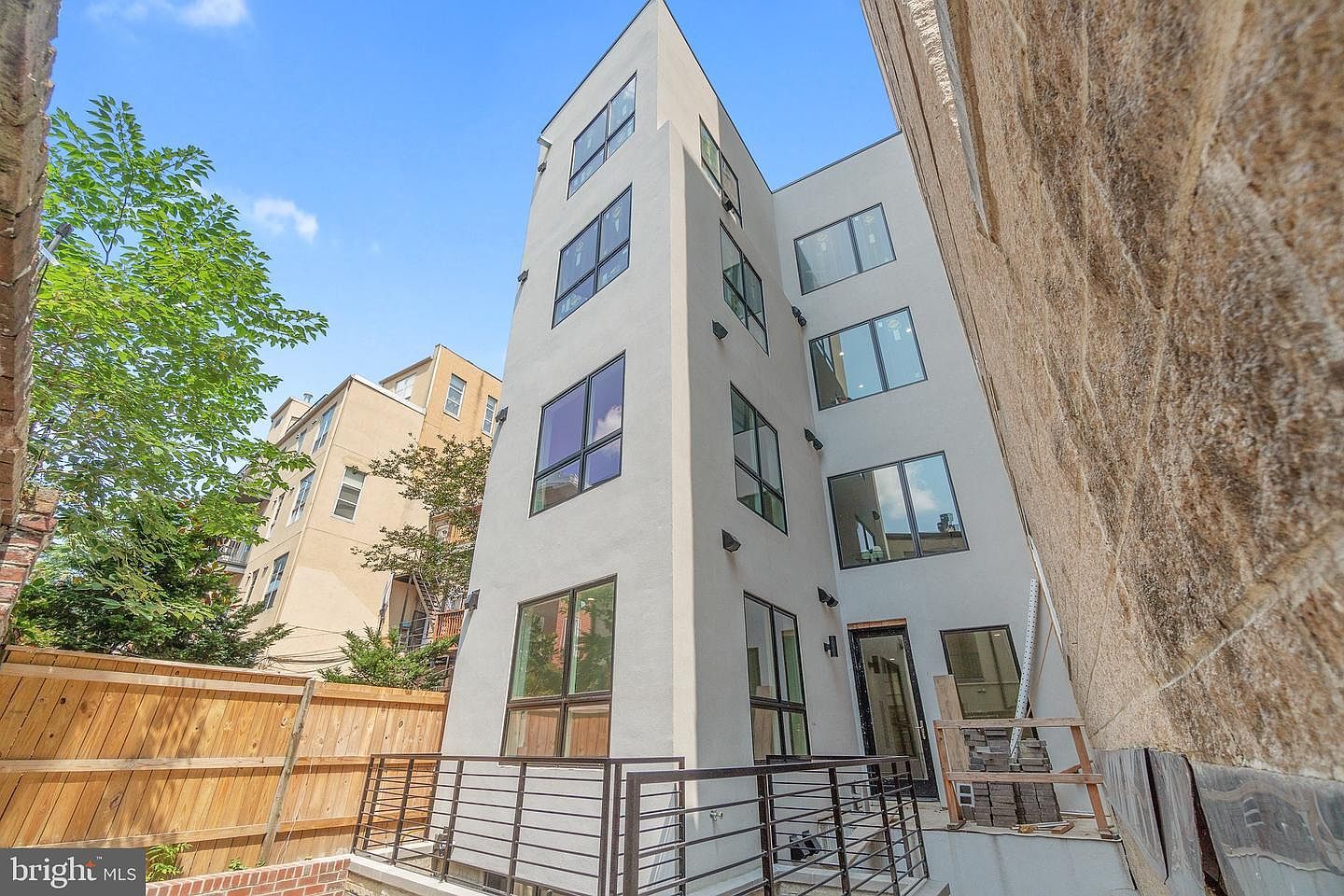 Building Photo - 1312 13th St NW