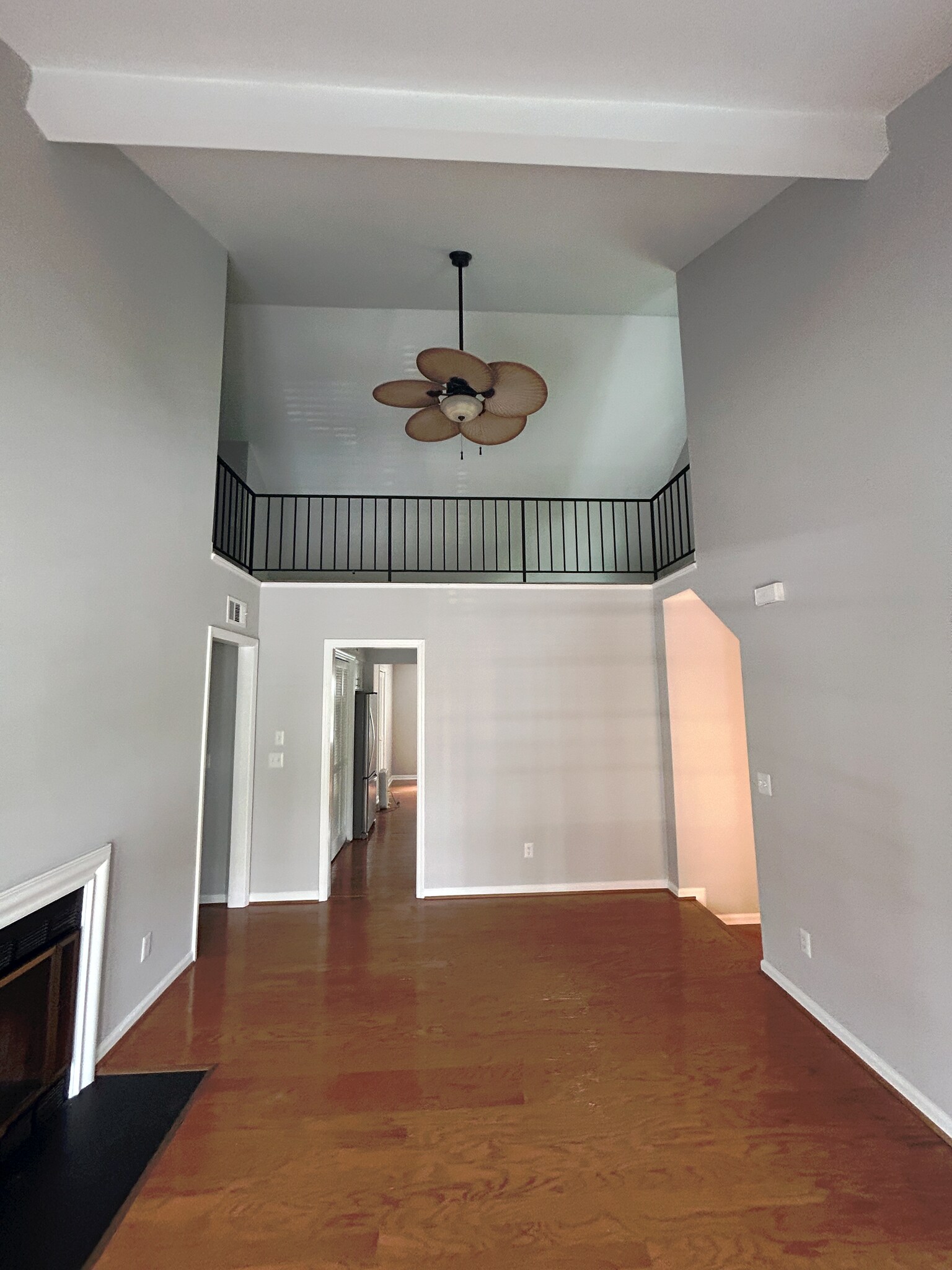 Building Photo - 3229 W End Cir