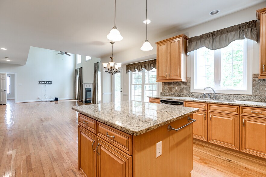 Building Photo - 7667 Patriots Landing Pl