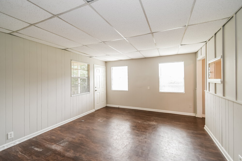 Building Photo - 4626 Castleton Dr